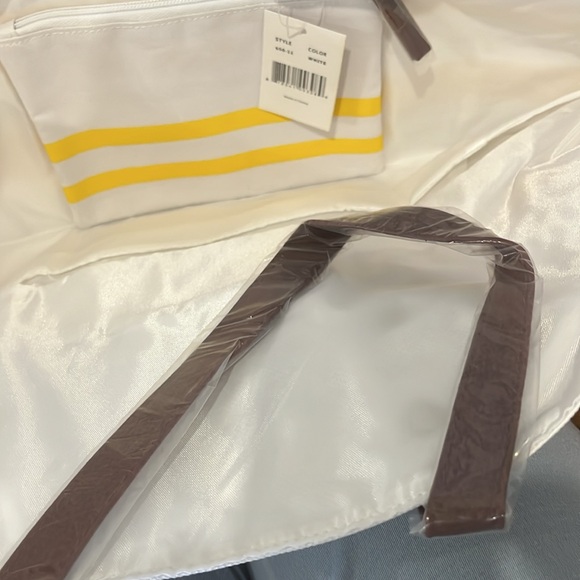 Yellow and White Tote or Garment Bag - Picture 3 of 6